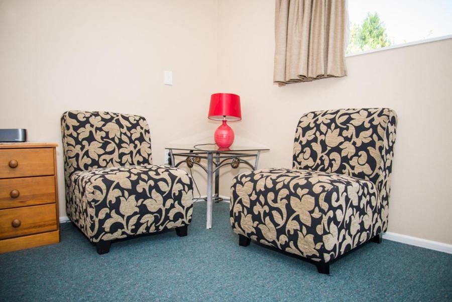 Te Waka Lodge Te Anau Kültér fotó