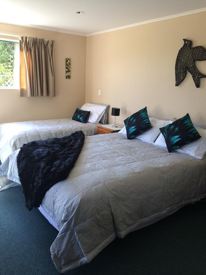 Te Waka Lodge Te Anau Kültér fotó